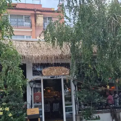Vromos Guest House