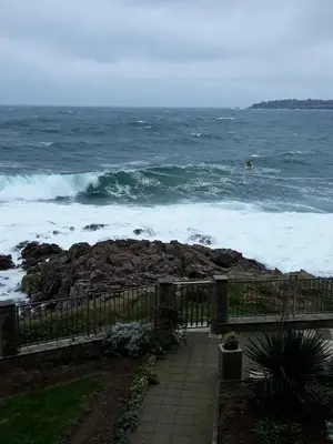 a view of the ocean with the waves at Guest Rooms Skalite in Sozopol