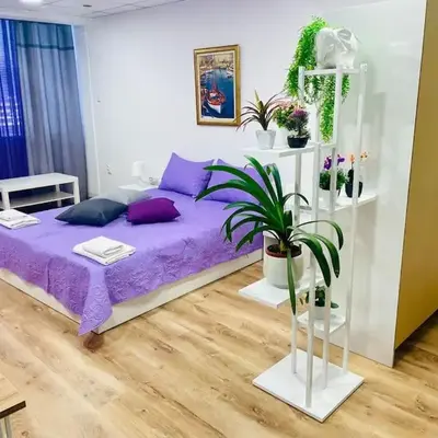 Studio 21