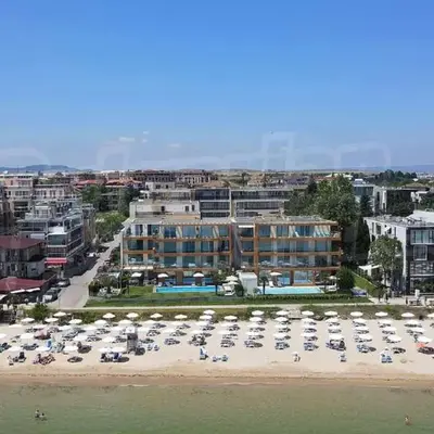 Central Beach Ravda Apartments