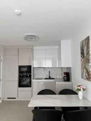 Gallery image of SWETI WLAS Premium Ferienwohnung Polarstar Beach Luxury Apartment 150 m zum Strand Pool 1 Balkon Meeresblick Google TV bis zu 4 Personen in Sveti Vlas