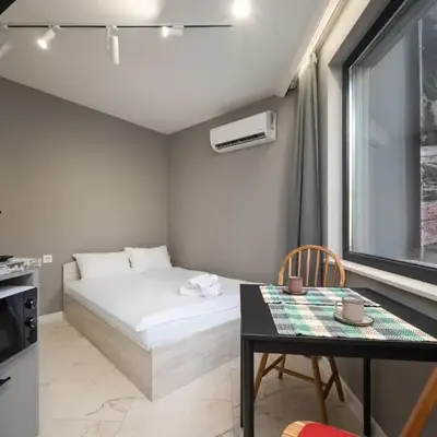Central Apartments with Patio Close to Sea