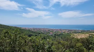 a view of a city from the top of a hill at Apartment mit Meeresblick Polarstar Beach 2 Zimmer Premium Apartment in Sveti Vlas