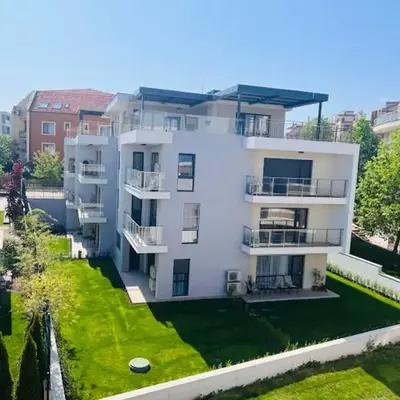 Sunny Garden Deluxe