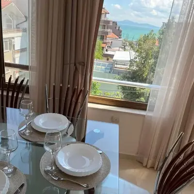Сарафово холидейс