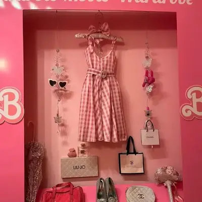 Barbie-Themed 3BDR Penthouse Near The Beach