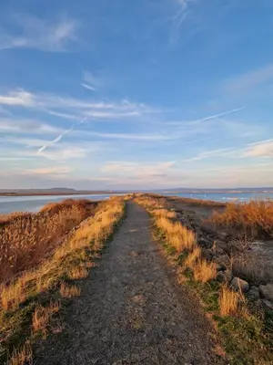 a dirt road next to a body of water at NEU 2025 Emila Romana Boutique- Modernes Luxury Living in Sunny Beach