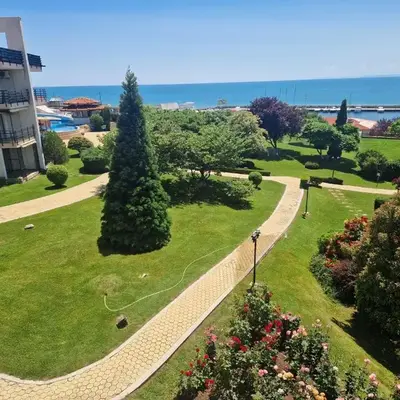 Diamond beach apartment