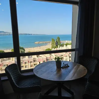Comfy Flat Sea View & Strong Wi-Fi