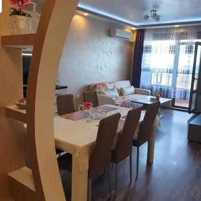 Sunshine Apartment