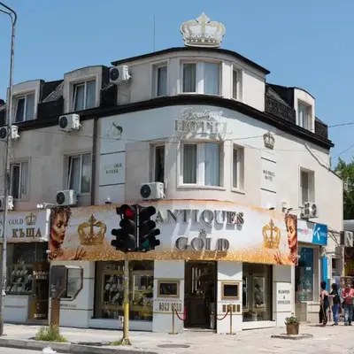 Golden House