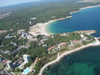 an aerial view of a beach and the ocean at Hotel Sigma in Kiten