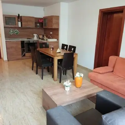 Dean's Cozy 2 Bed Apart at Sunny Beach resort