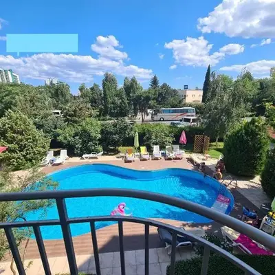 Sunny Gardens