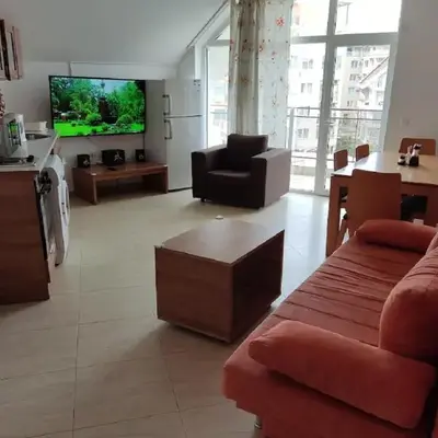 Ideal three bed apartment for families closed to the Beach