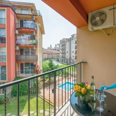 Sunny View Central Holiday Apartments