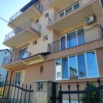Къща за гости Снежа/ Guest house Snezha