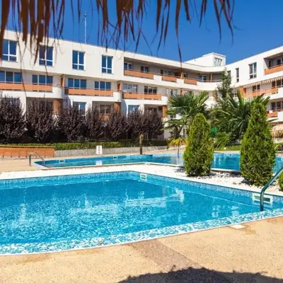 Las Brisas Garden Apartment
