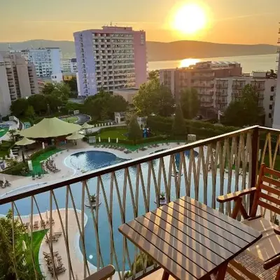 ROYAL BEACH & APARTAMENT